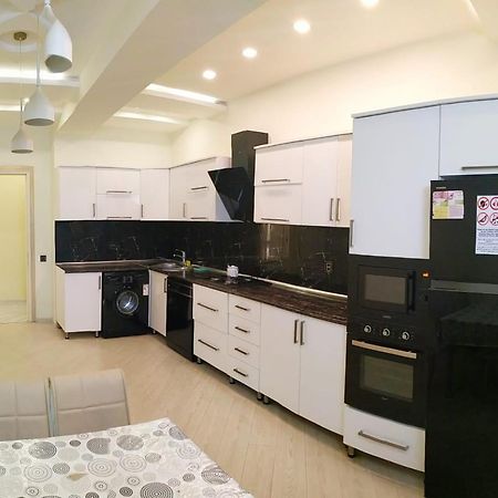Bakuvi Apartments On New Boulveard Bagian luar foto