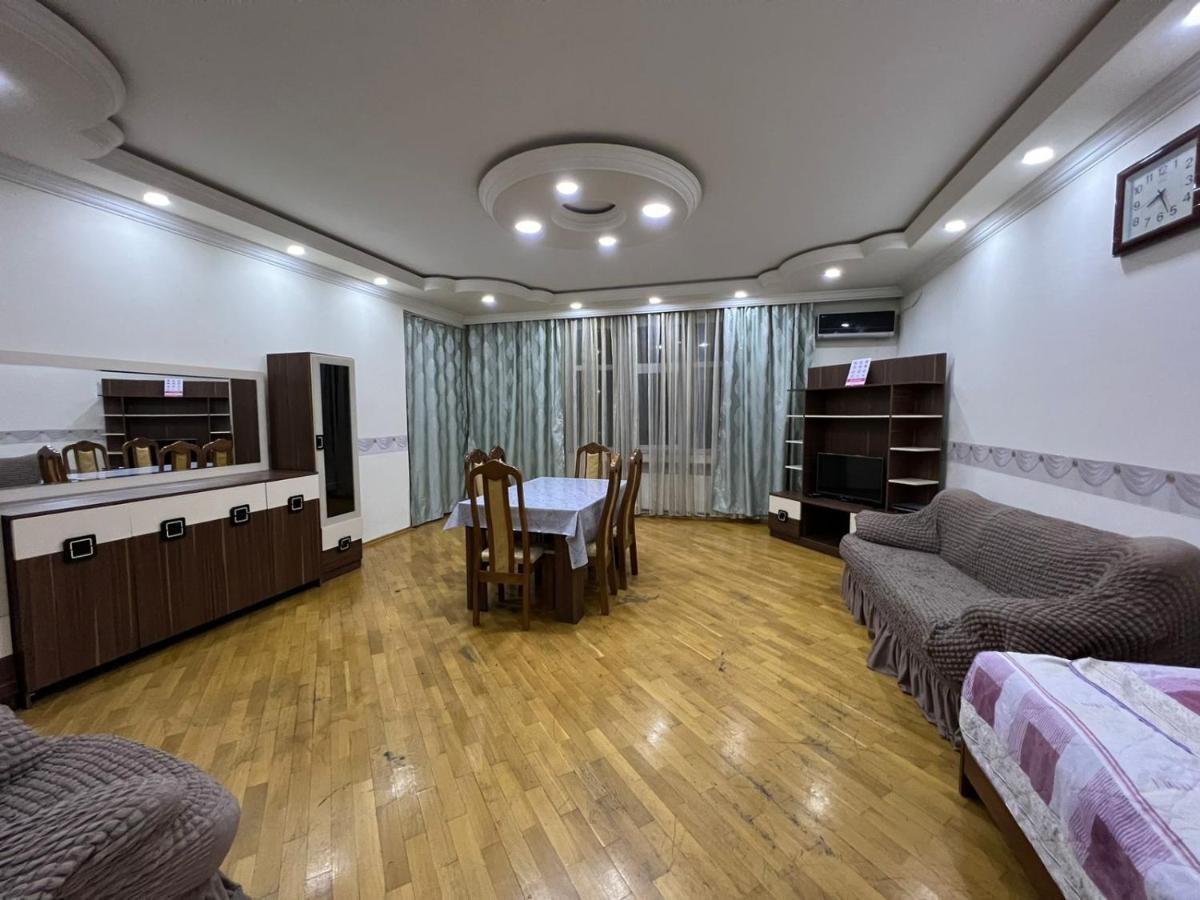 Bakuvi Apartments On New Boulveard Bagian luar foto